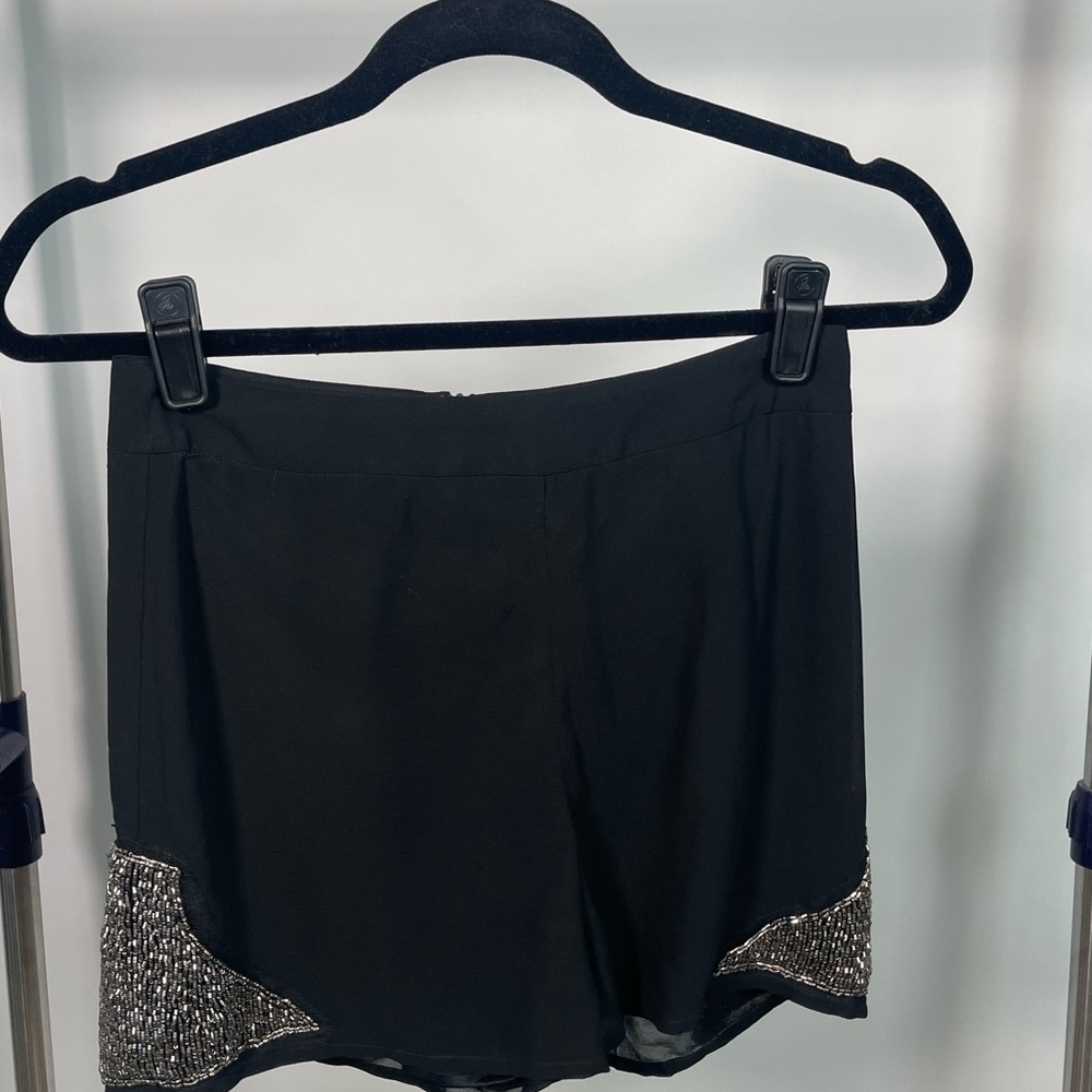 IN STYLE Black Shorts